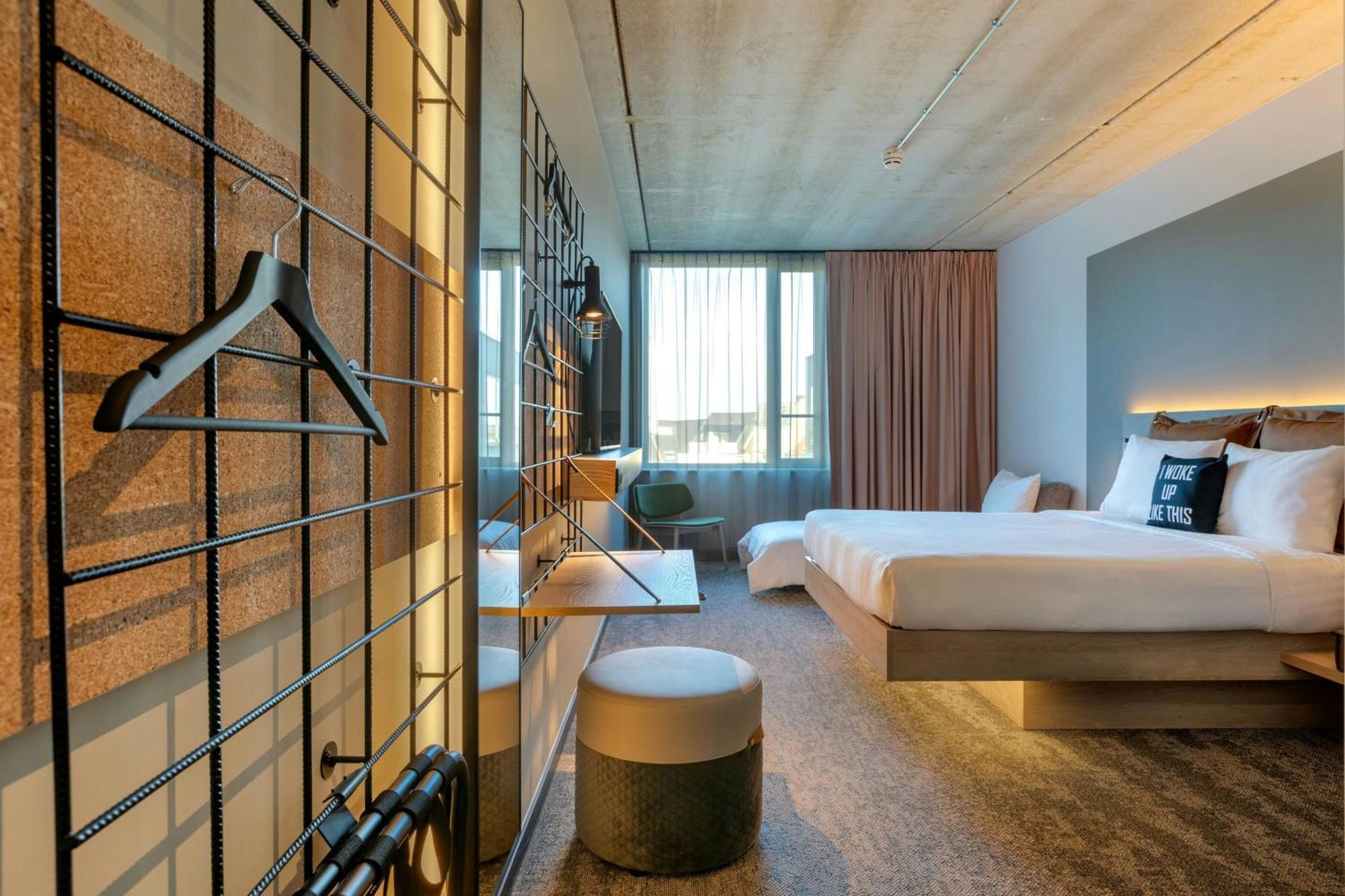 Hotel Moxy Anversa Esterno foto