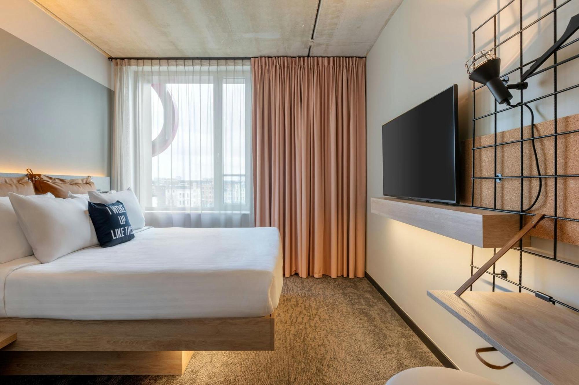 Hotel Moxy Anversa Esterno foto